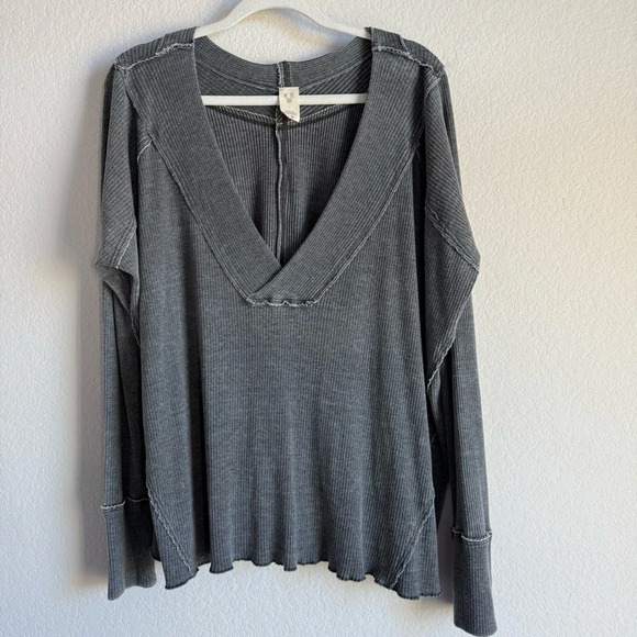 We The Free Womens Oceanview Ribbed Top Sz M Gray Distressed Boho Slouchy Grunge - Picture 1 of 14